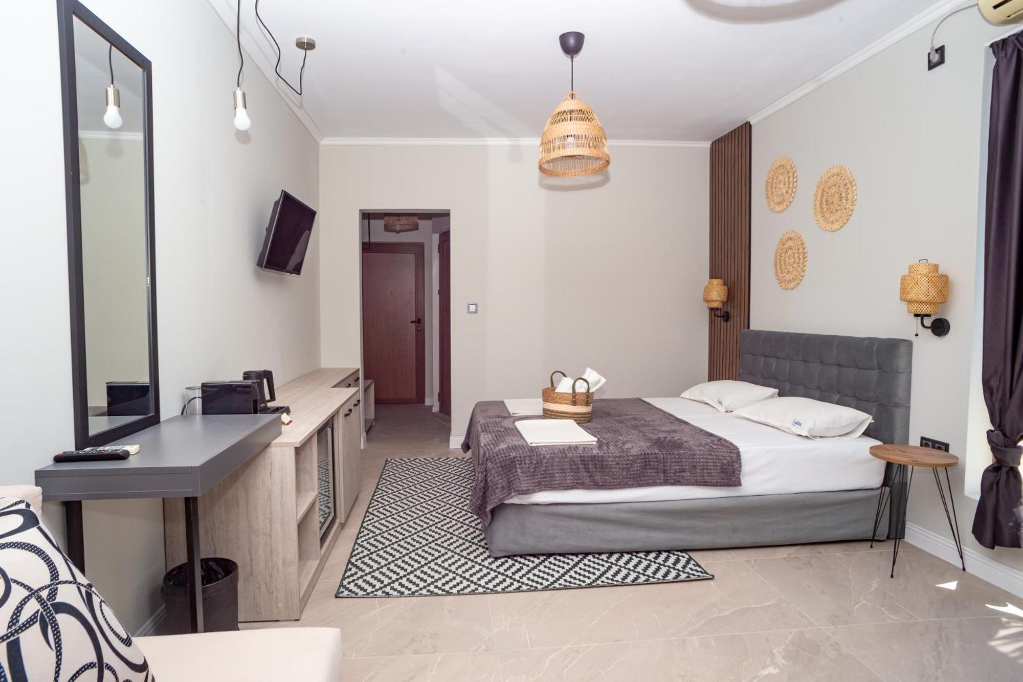 Salena Beach Hotel プリモルスコ エクステリア 写真